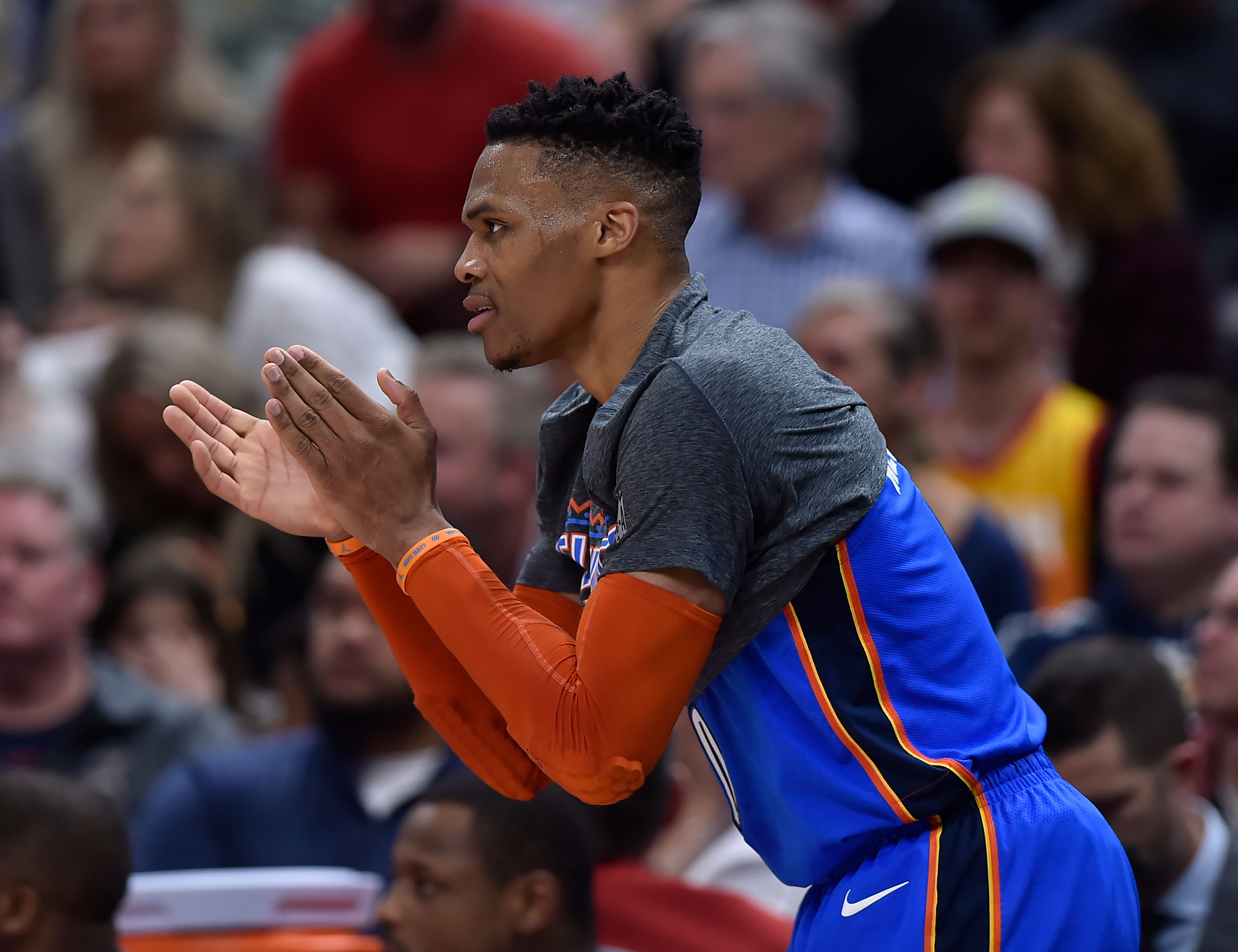 舞台上崭露 舞台上崭露